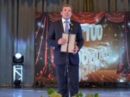 Николай Скорик поздравил Одесский национальный политехнический университет со 100-летним юбилеем и вручил денежный приз лучшей команде в Шоу оптимистов