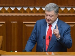 Порошенко: нужно продлить закон об особом порядке самоуправления на Донбассе