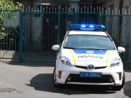 Во Львове пьяные дебоширы напали на полицейского