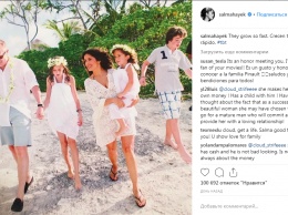 Сальма Хайек в Instagram показала, как быстро растут дети, и призналась в любви старшей дочери