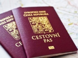 Чехия упростит получение гражданства для украинцев