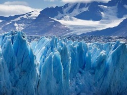 Чтобы остановить таяние ледников, ученые предлагают строить под водой стены