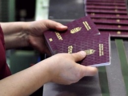 Зачем Венгрия устроила скандал с паспортами на Закарпатье: в МИД дали любопытный ответ