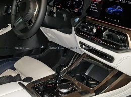 В Сеть просочились фото интерьера серийного кроссовера BMW X7