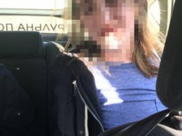 В Одессе пара молодых людей ограбили водителя маршрутки и напали на пассажира