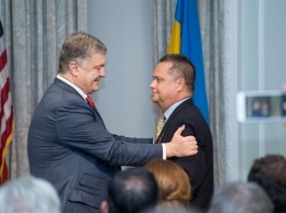 Порошенко вручил награды представителям украинской общины в США