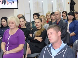В Николаеве вручили сертификаты начинающим предпринимателям на общую сумму более 200 тысяч гривен