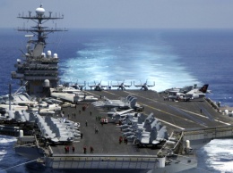 Американские специалисты признали низкую боеспособность авианосных групп ВМС США