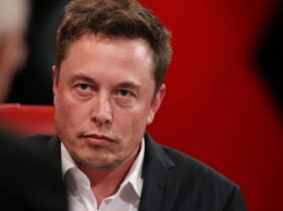 Илона Маска засыпали судебными исками: подробности нового скандала вокруг Tesla