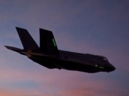 В США впервые разбился истребитель пятого поколения F-35