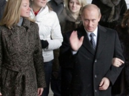 Как живут дочери Путина: журналисты рассекретили «семейное дело»