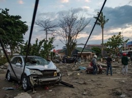 Землетрясение и цунами в Индонезии: погибли более 420 человек, появились новые фото
