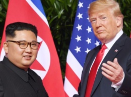 «Мы влюбились друг в друга»: Трамп признался в любви Ким Чен Ыну (ВИДЕО)