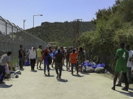 В Греции переполнены лагеря беженцев