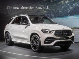 Mercedes-Benz GLE 2019 сверкнул в Париже крутыми боками