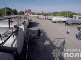 В Днепропетровской области ликвидировали незаконный нефтеперерабатывающий завод (ФОТО, ВИДЕО)