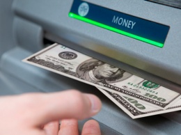 Хакеры заставляли банкоматы выдавать деньги