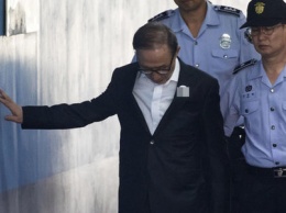 В Южной Корее бывшего президента приговорили к 15 годам тюрьмы