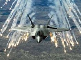 США в ответ на передачу С-300 Сирии применят F-22