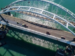 Разрушение Крымского моста: названы основные причины постоянных проблем объекта