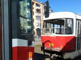 Опасные гонки: В Харькове два человека госпитализированы из-за гонки трамваев