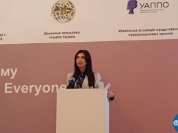 Заместительница Авакова призвала женщин не бояться выполнять мужскую работу