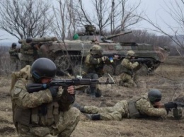 На Донбассе 39 обстрелов, двое раненых и погибших