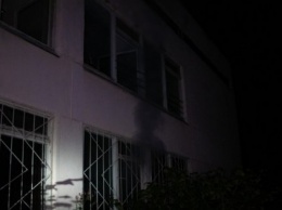 Бомжи подожгли здание исполнительной службы в Киеве