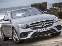 Компания Mercedes-Benz представила новые гибридные модели