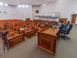 Депутаты горсовета Днепра обсудили усложнение порядка подписания петиций