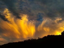 «Вывернуло наизнанку»: Облака прикрывают прибытие аннунаков с Нибиру - соцсети