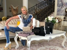 «Толи пьянки, толи шизофрения»: Волочкова выставляет «сумки-дешевки» и уверяет, что это Chanel - соцсети