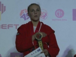 Украинка Алла Бегеба выиграла "золото" молодежного чемпионата мира по самбо