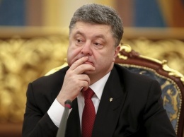 Вполне легально: Поставки конфет Порошенко в Крым не прекращались
