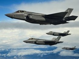 США возобновили полеты истребителей F-35