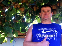 На Николаевщине фермер выращивает экзотические ягоды и фрукты