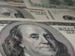 Эксперт: Доллар обвалится на рекордные 40%