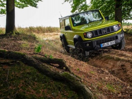 Suzuki Jimny столкнулся с «ошеломляющим» спросом