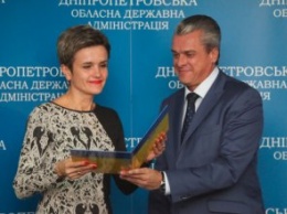 Более 70 работников пищевой промышленности Днепропетровщины получили награды (ФОТОРЕПОРТАЖ)