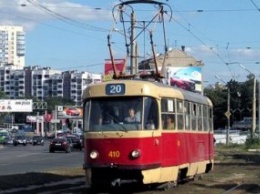 В Харькове водитель трамвая сломал руку женщине-диспетчеру из-за расписания маршрута