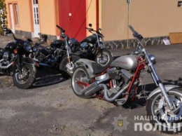 Почти 30 похищенных в ЕС элитных мотоциклов нашли в Черновцах