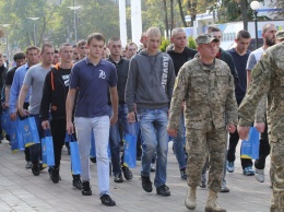 Переполох в Харькове. Молодых людей «отлавливают» прямо на улицах (видео)
