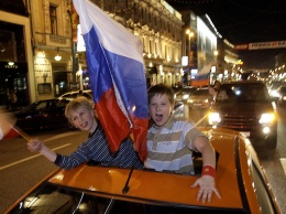 В сети показали, как в России воспитывают детей: Юных террористов готовят с пеленок