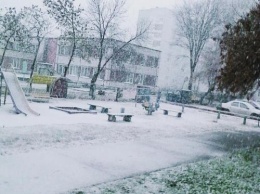 Утром по Новосибирску прошел снегопад