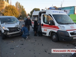 В центре Николаева столкнулись такси и «Газель» - пострадал пассажир