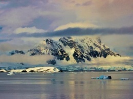 «Освоились на базе Гитлера»: NASA показало взлетную полосу пришельцев с Нибиру в Антарктиде - уфолог