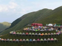 Китайские туристы побили рекорд Гиннесса по числу разбитых палаток