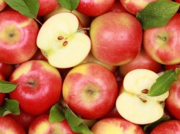 Импортные яблоки в супермаркетах продают в 13 раз дороже, чем украинские