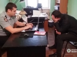 В Одессе поймали серийного похитителя автомобильных зеркал (видео)