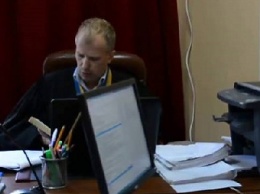 Судья Андрей Леонов вышел на работу. Как это связано с объездной вокруг Днепра